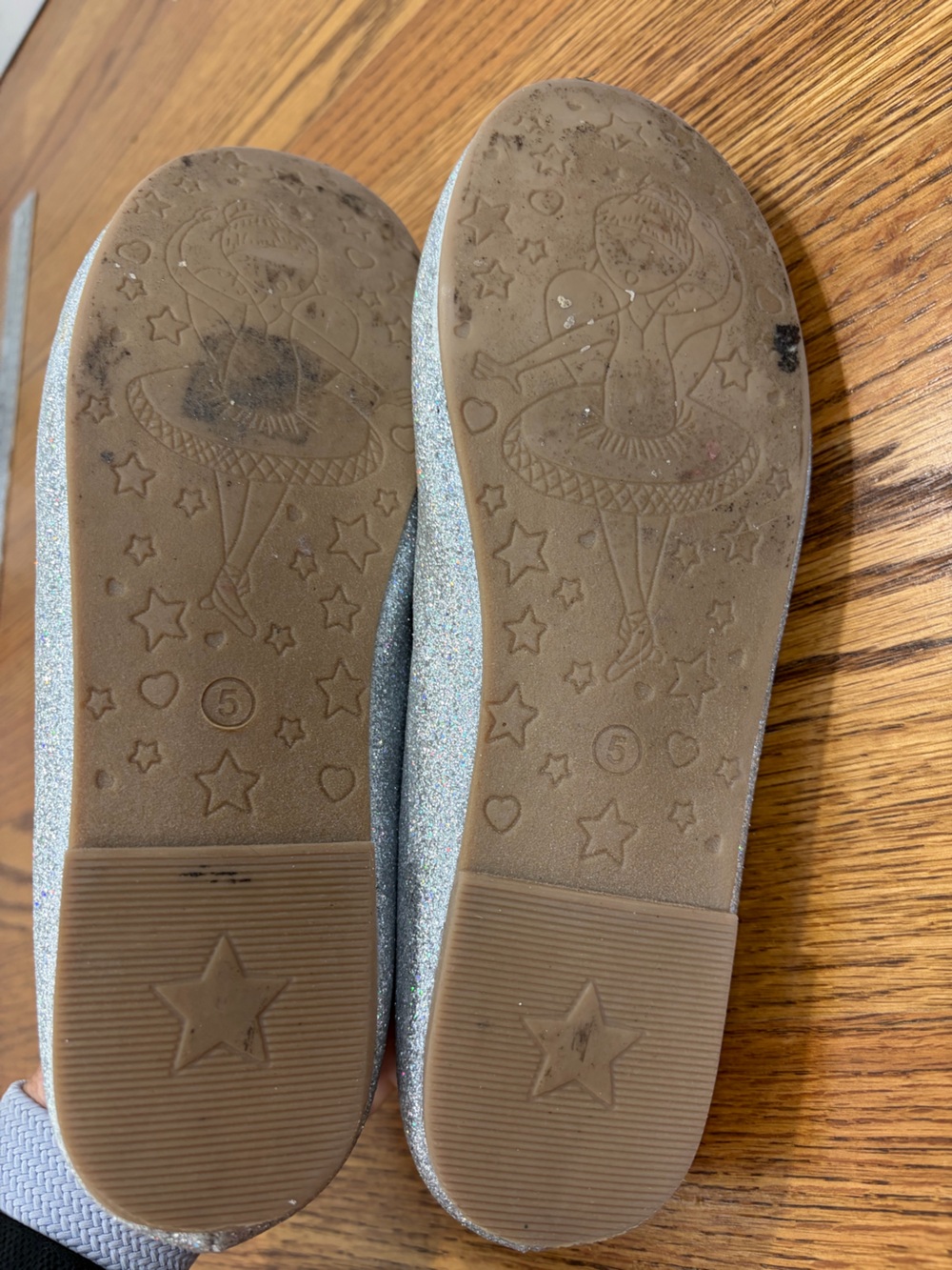 DREAM PAIRS Elastic Strap Silver Glitter Rhinestone Ballerina Flats (5) - Picture 11 of 12